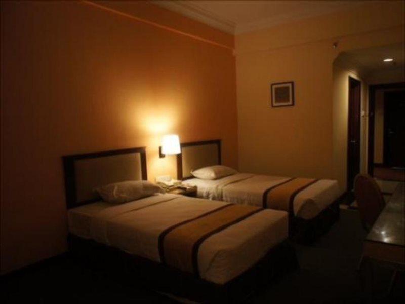 Tyng Garden Hotel SDK Exterior foto