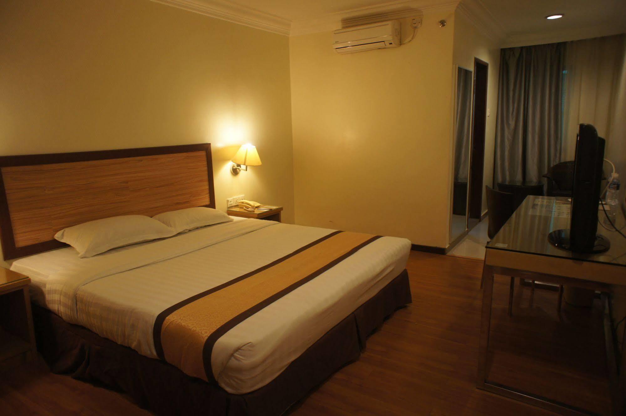 Tyng Garden Hotel SDK Exterior foto