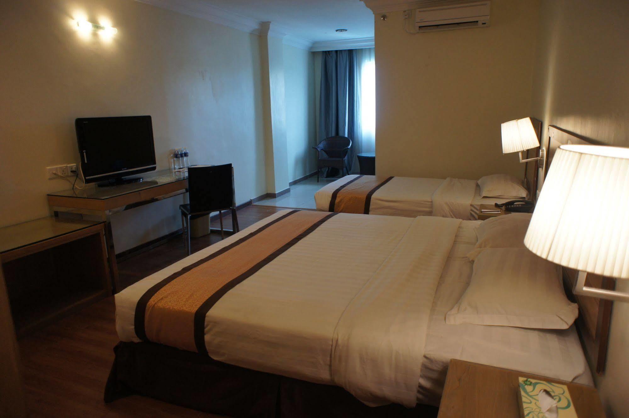 Tyng Garden Hotel SDK Exterior foto