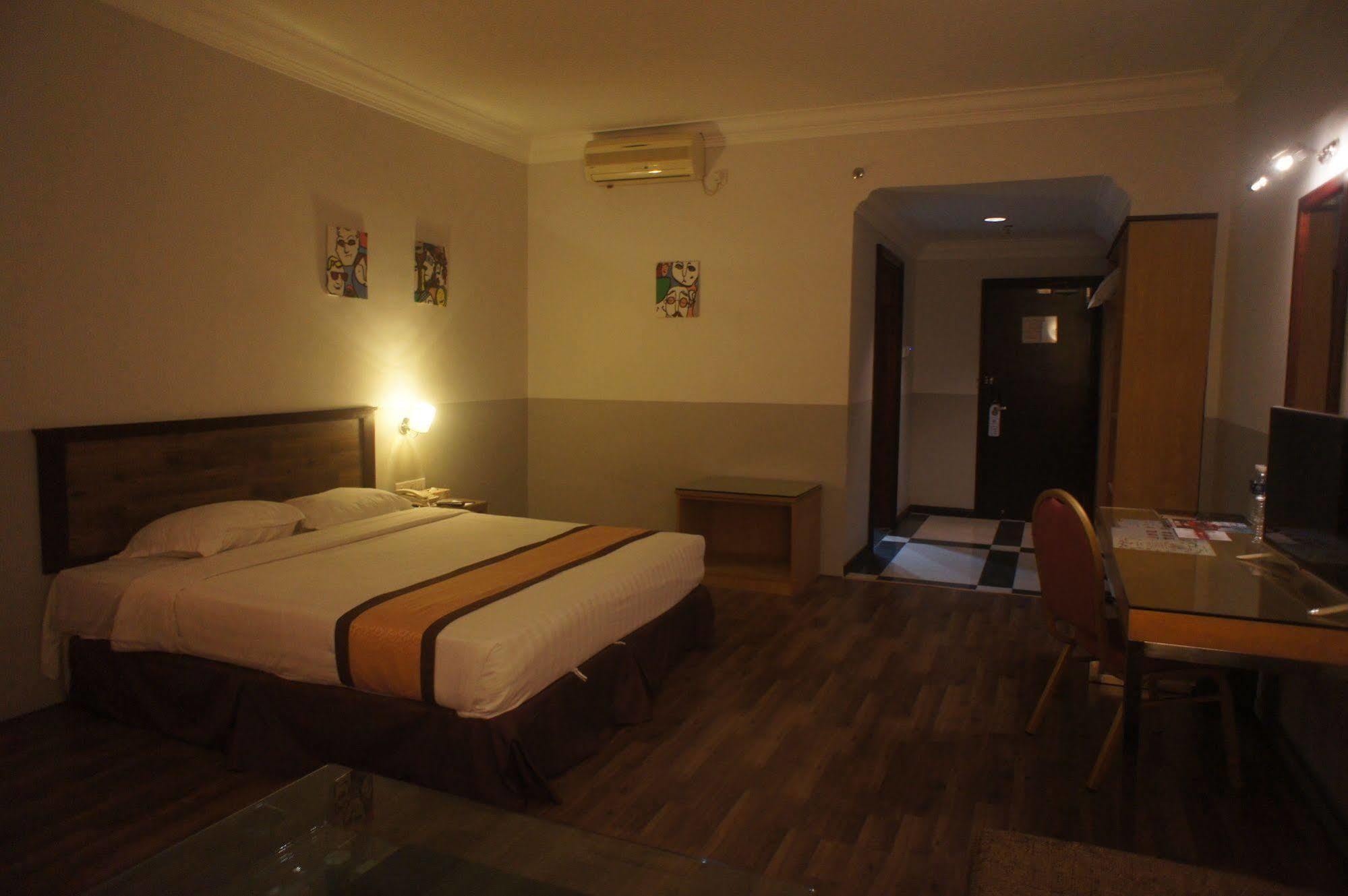 Tyng Garden Hotel SDK Exterior foto